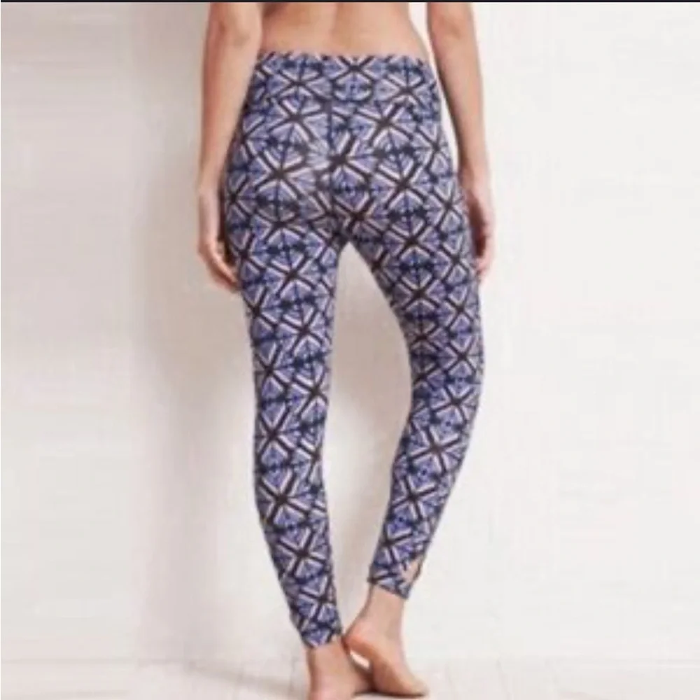 Aerie Offline Blue Geometric Print Leggings - Picture 1 of 5